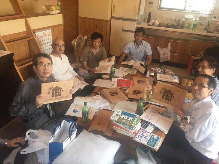 34319159_1664516320328994_439464706