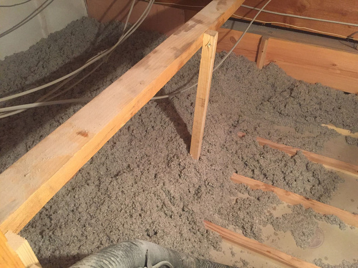 37116404_1723475114433114_101248281