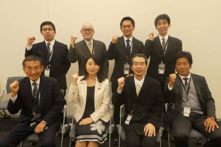 45249921_1882806688499955_756459243