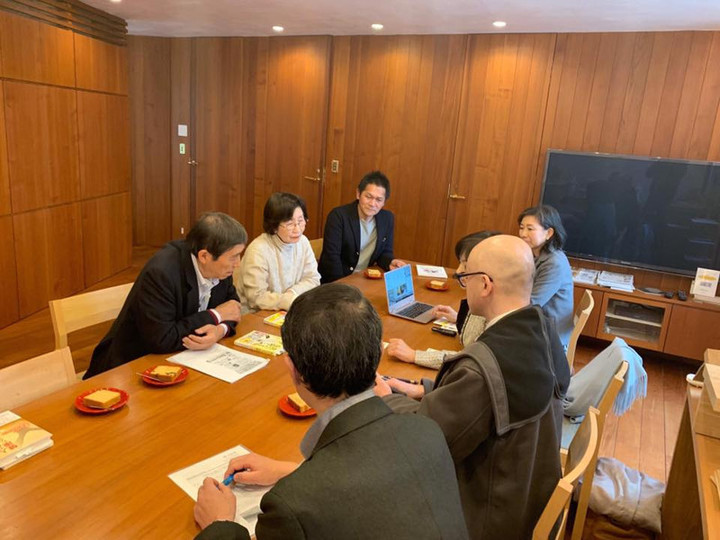 53226208_2055147251265897_590252293