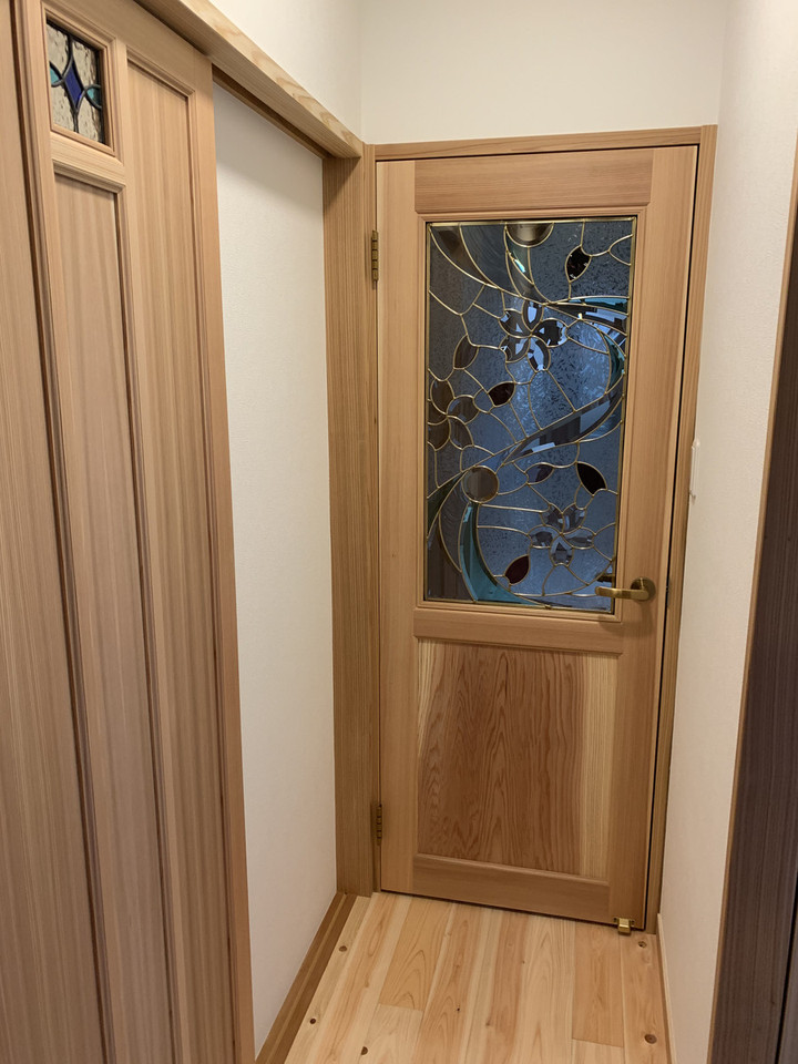 908115afc4824a619f2a2714dc85fea0