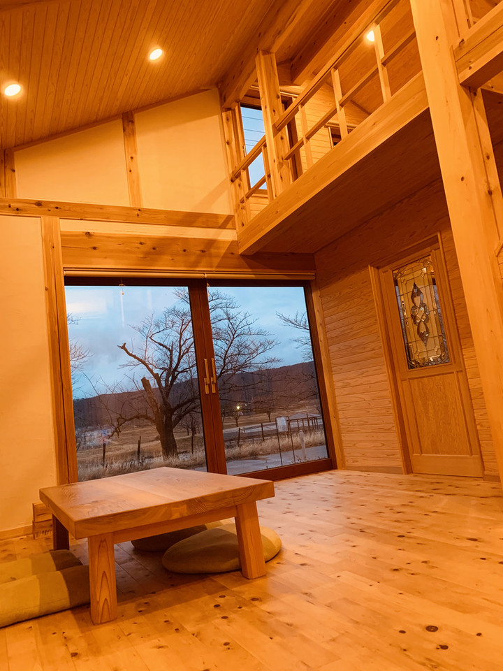 5b18d778f66b4ccbbe970be4d41812f3